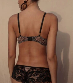 Soutien-gorge Triangle Armature Caresse Féline -Velours Intime Boutique atelier amour soutien gorge sans armature caresse feline 18