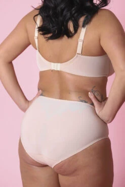 Twist Soutien-gorge Corbeille Coque A La Folie 8 Twist Soutien-gorge Corbeille Coque A La Folie -Velours Intime Boutique culotte haute a la folie twist prima donna c284c37c 8010 4bfa a324 f296a02802f0