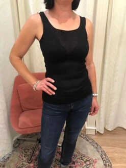 Débardeur Laine Et Soie -Velours Intime Boutique image 083fd100 c715 4124 a6ae 51b5fd850b38