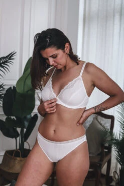 Soutien-gorge Armature Triangle Daily Paillette Nacre -Velours Intime Boutique lingerie antigel delisecharmel 3