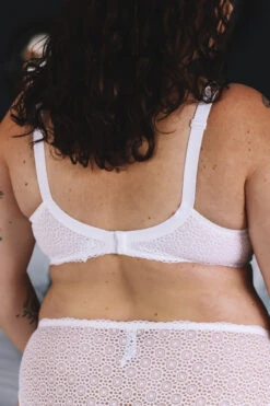 Soutien-gorge Emboitant Bonnet Profond Blanc Destination Futur -Velours Intime Boutique lingerieantigeldestinationfuturblanc 16