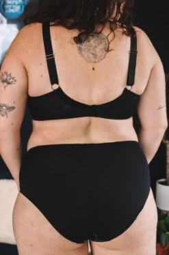 Soutien-gorge Armature Bien être Secrete Emeraude -Velours Intime Boutique lingerielisecharmelsecretemeraudevertetnoirdenttelle 9