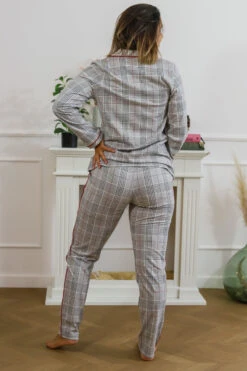 Pyjama Carreaux Gris -Velours Intime Boutique pyjamaacarreauxcotonboutonnee 3