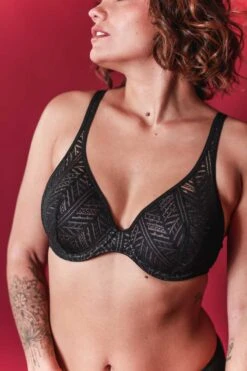 MARIE JO Soutien-gorge Rembourré Forme Coeur Richard Noir -Velours Intime Boutique soutien gorge coque triangle noir marie jo richard 1