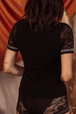 T-shirt Manche Courte Noir Modal Et Dentelle -Velours Intime Boutique t shhirtnoirdentellemirofibreavet 1