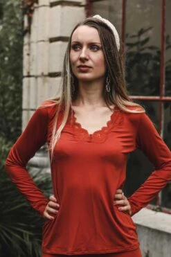 Tee-shirt Bien être Manches Longues Simply Perfect Ocre Rouge